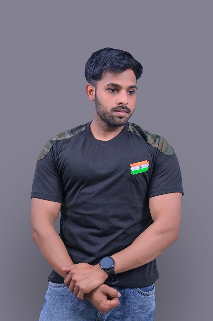 COMMANDO Half Sleeve Black T-Shirt with Indian Flag