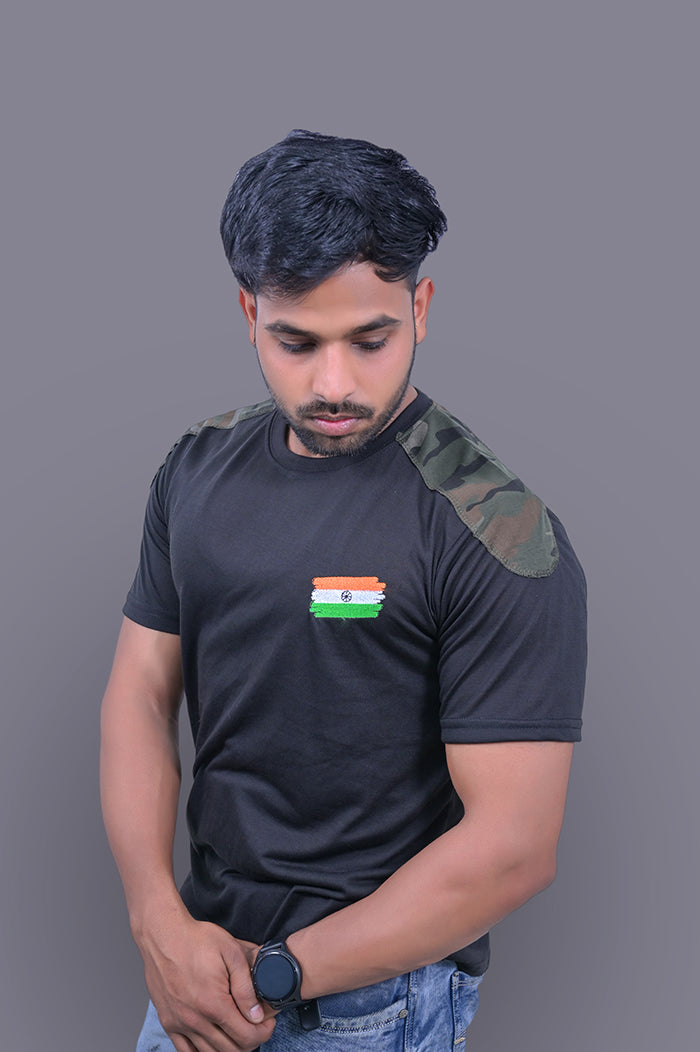 COMMANDO Half Sleeve Black T-Shirt with Indian Flag